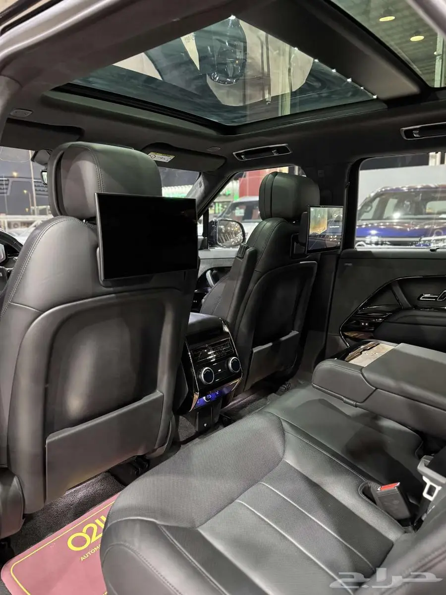 رينج روفر Autobiography Sport P400 موديل 2023 6