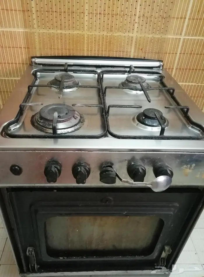 للبيع فرن و ثلاجتين ومكيف 2