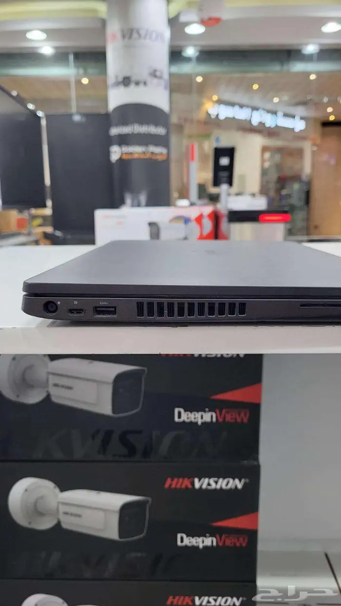 لاب توب DELL 3