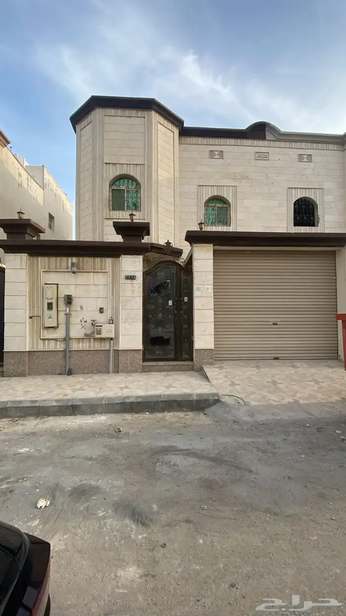 للبيع فيلا في مدينة الدمام حي طيبه 8