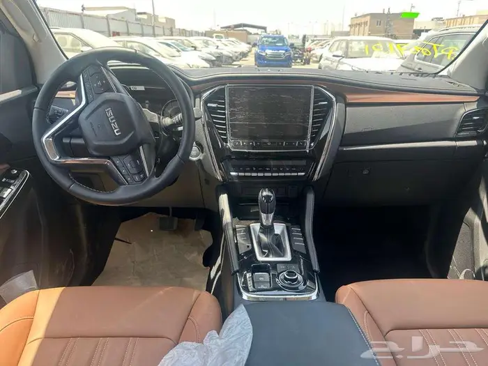 ايسوزو ام يو اكس فل كامل موديل 2024 1