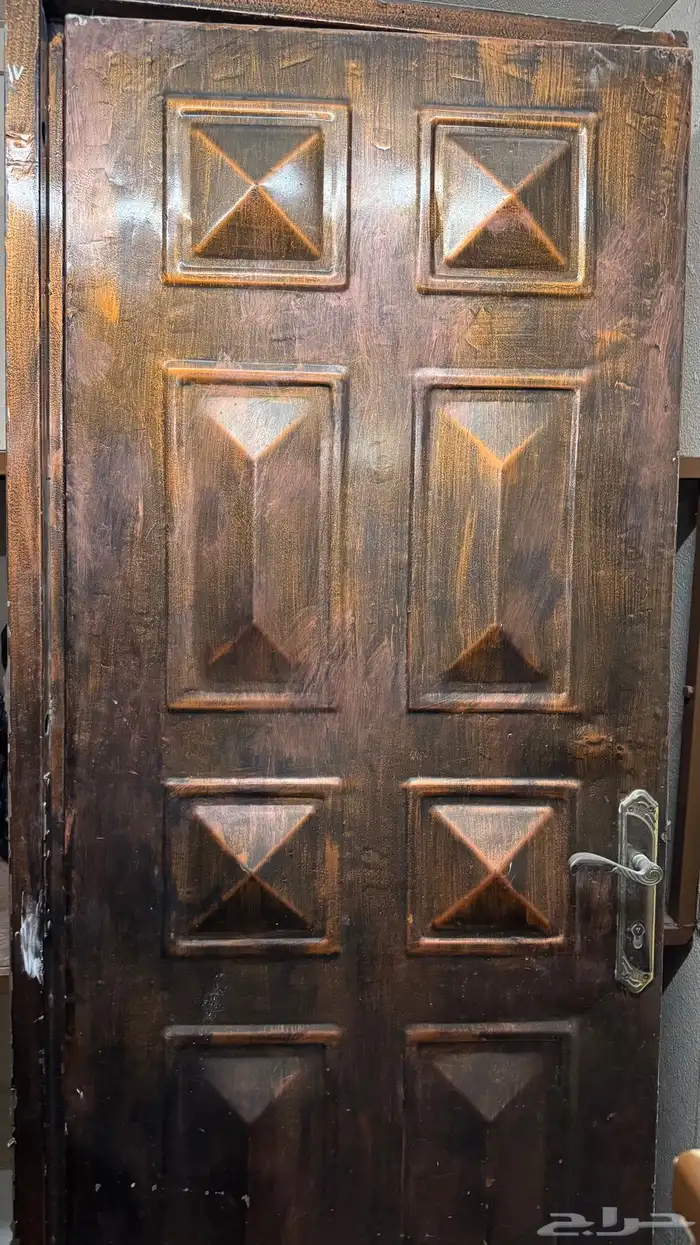 باب حديد مع فريمه الجبيل 0