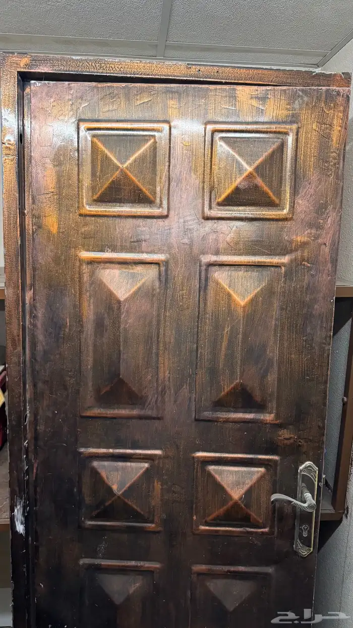 باب حديد مع فريمه الجبيل 2