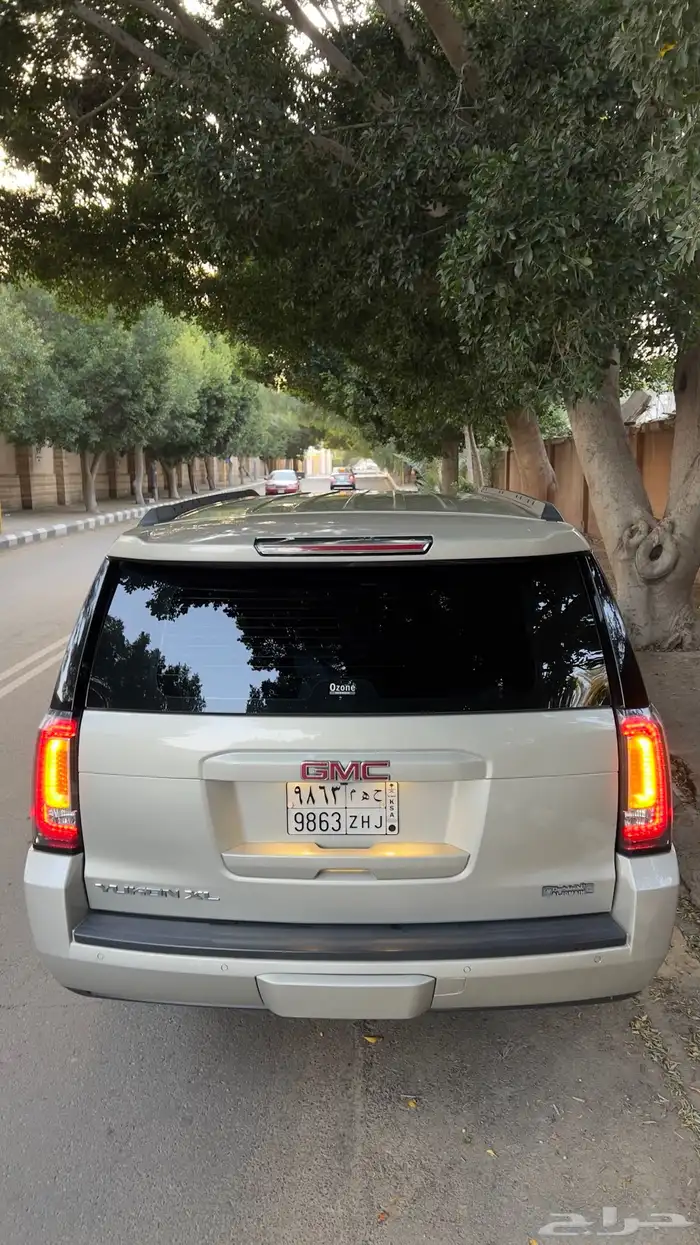 يوكن 2016 طويل فل كامل للبيع SLT XL 30