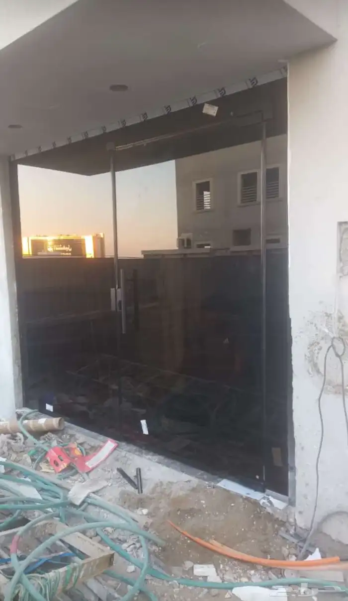 زجاج سكريت و المنيوم و استركشر 21