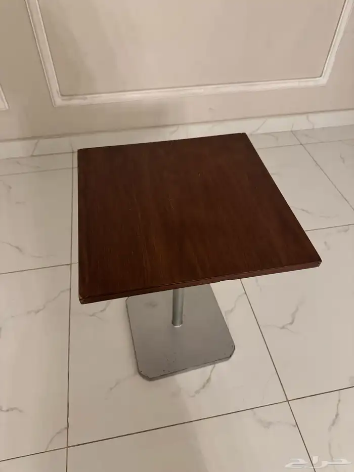 طاوله متر و نص في 75 مع طاولات خدمه و عربة تقديم 2