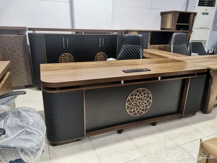 مكاتب كراسي طاولة اجتماعات طقم كنب دواليب خشب و مكتب موظفين 28