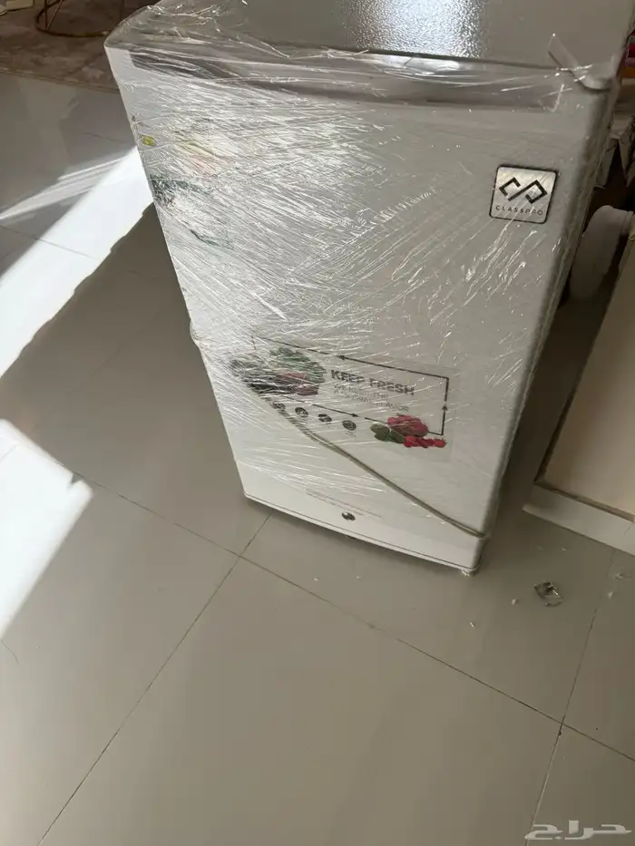 طقم كنب معى ثلاجه 2500 3