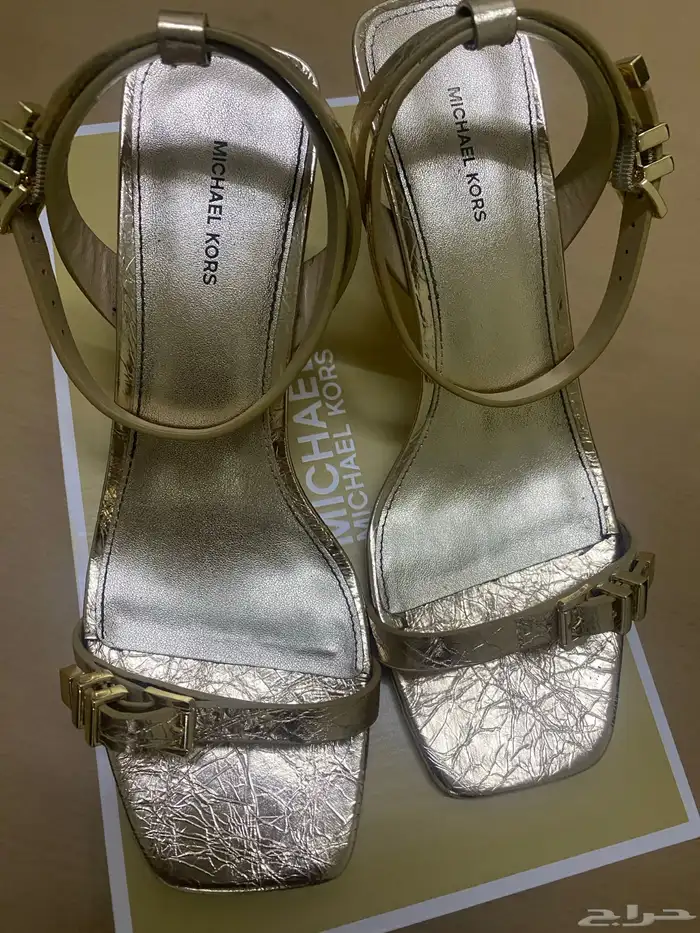 جزمه نسائيه ماركه 2