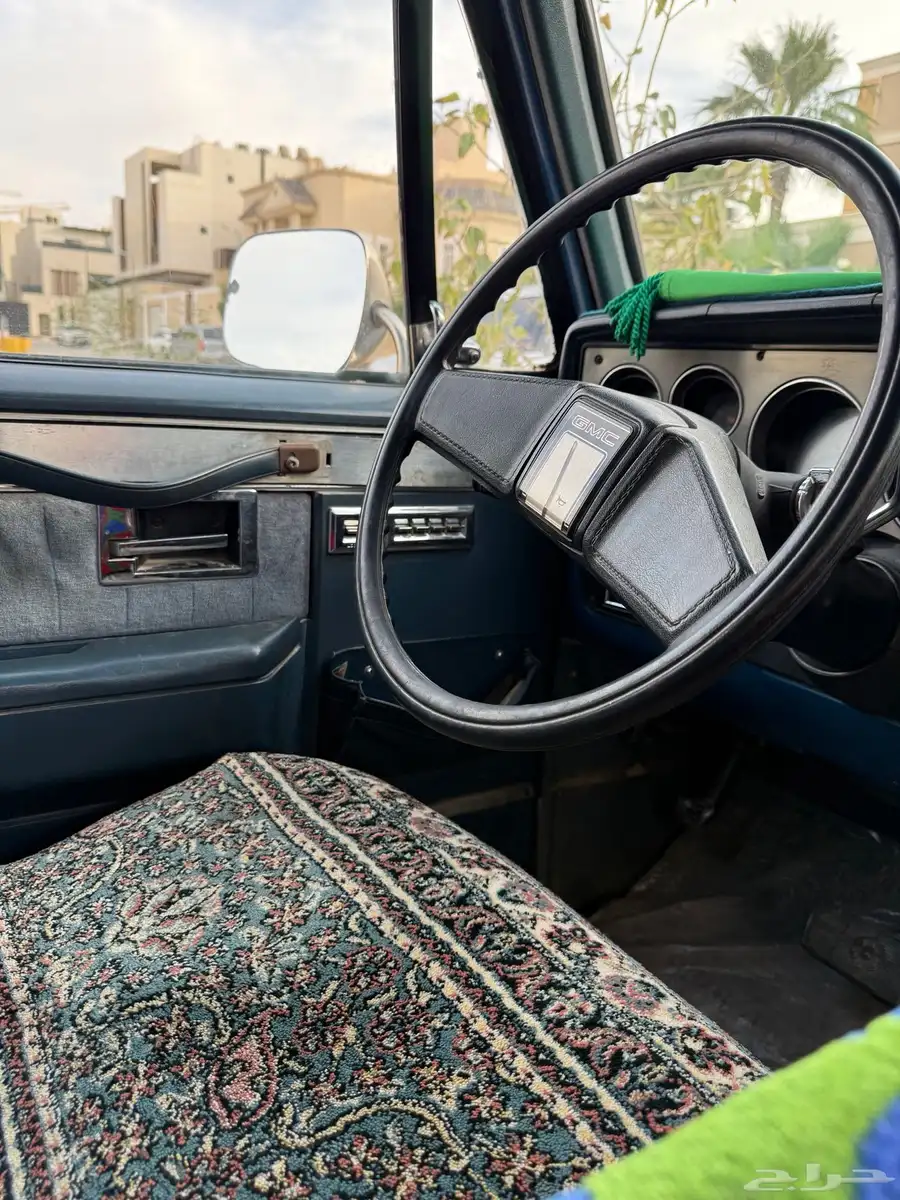 جمس سوبربان GMC كلاسيك 1988 لون مميز 16