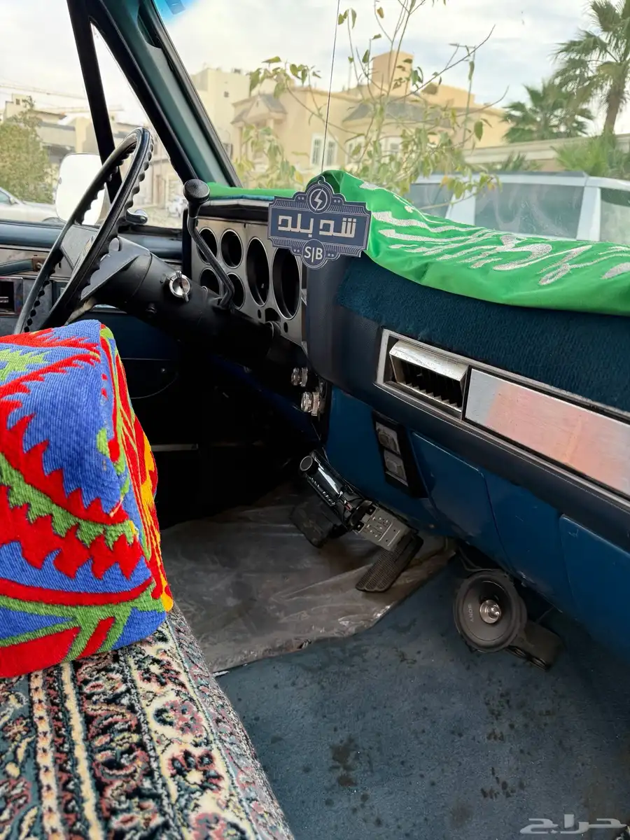 جمس سوبربان GMC كلاسيك 1988 لون مميز 12