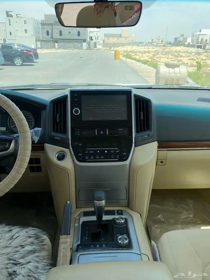 لاندكروزر 2017 وارد قطر 10