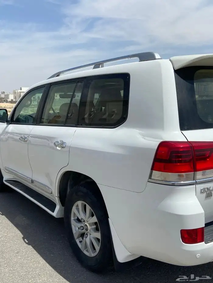 لاندكروزر 2017 وارد قطر 4