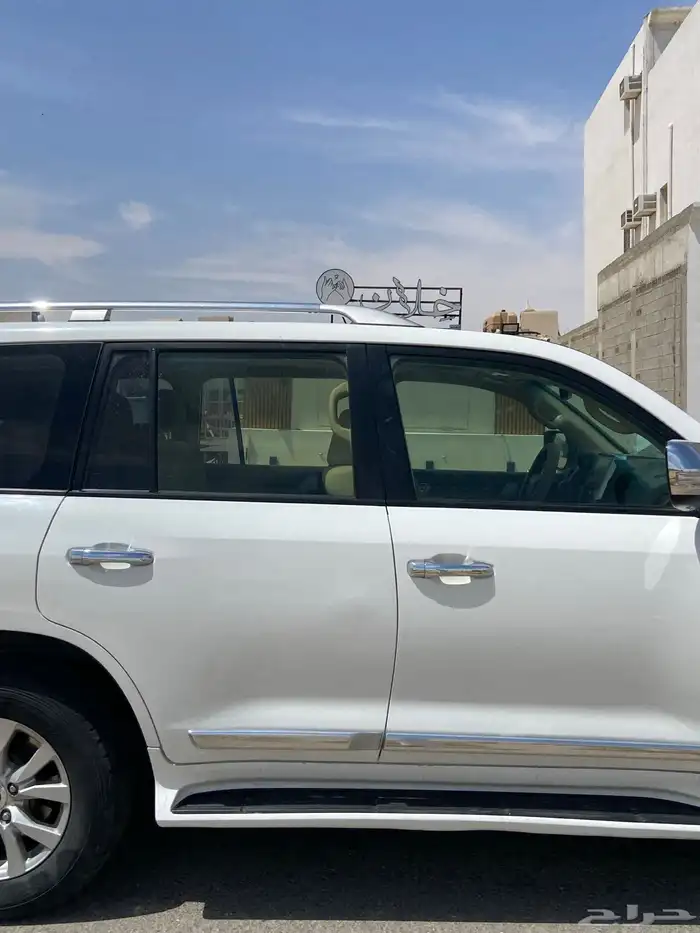 لاندكروزر 2017 وارد قطر 6