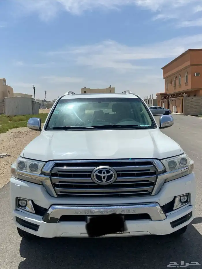 لاندكروزر 2017 وارد قطر 0