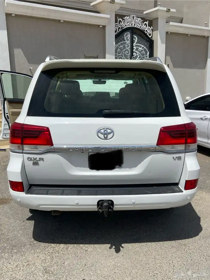 لاندكروزر 2017 وارد قطر 8