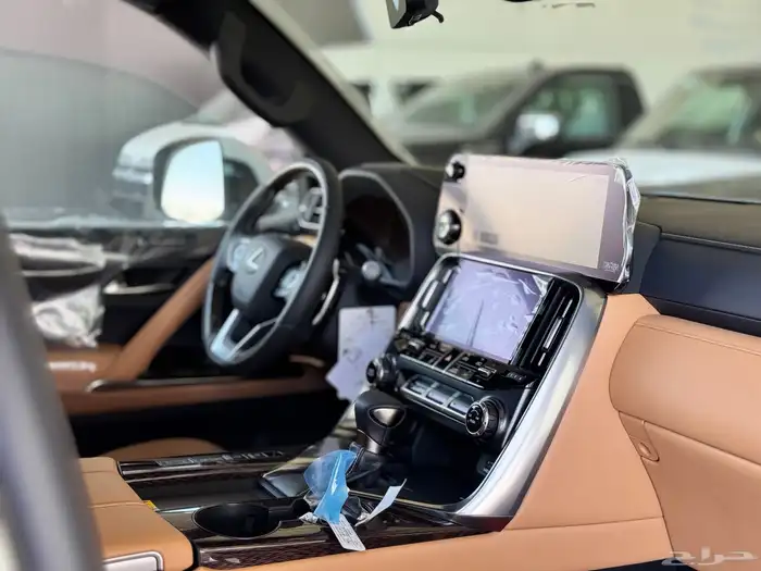 لكزس LX600 BB فل كامل بريمي موديل 2025 6