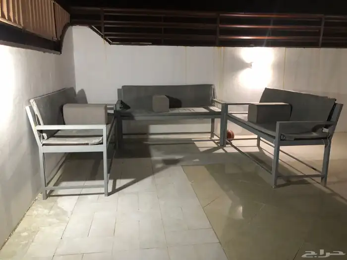 جلسه خارجيه حديد ثقيل منجده وطقم كنب ل 7 اشخاص 1