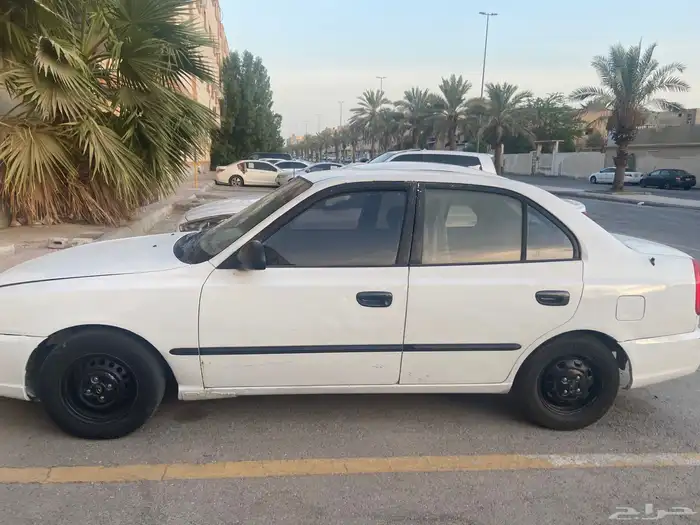 للبيع اكسنت مديل 2003نظيفه ومخزنه الممشى 200الف 1