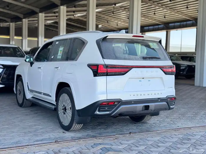 لكزس LX600 BB فل كامل بريمي موديل 2025 3