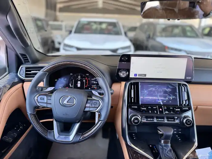 لكزس LX600 BB فل كامل بريمي موديل 2025 8