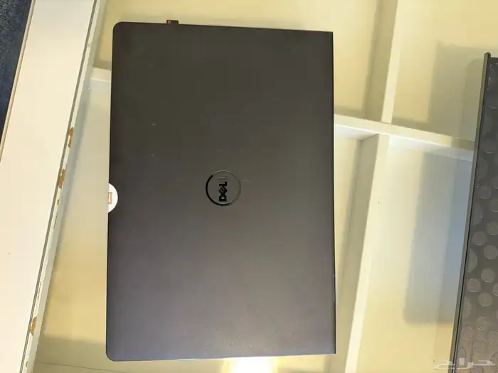 Lap top Dell Inspiron 15 3000 4