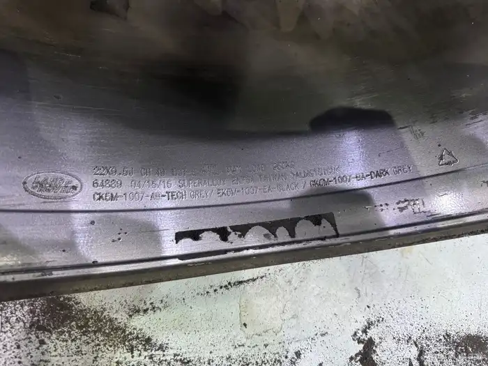 جنوط رنج روفر الوكالة مقاس 22 17