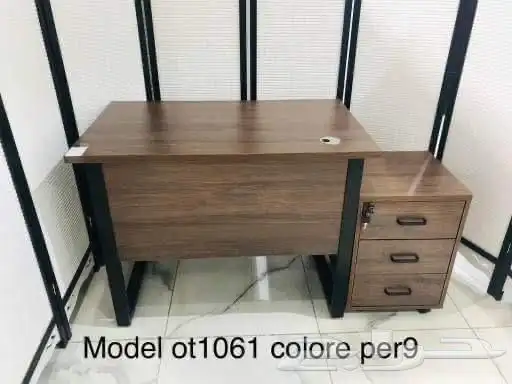 مكاتب كراسي طاولة اجتماعات طقم كنب دواليب خشب و مكتب موظفين 7