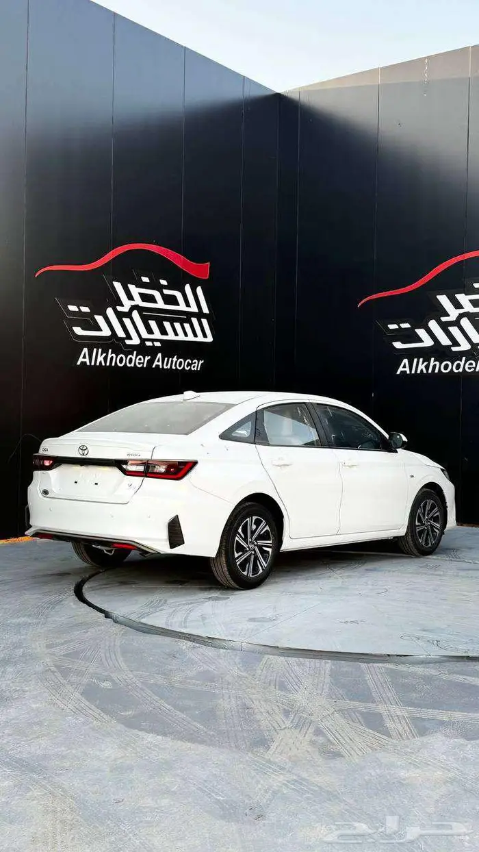 تويوتا يارس واي بلاس 8