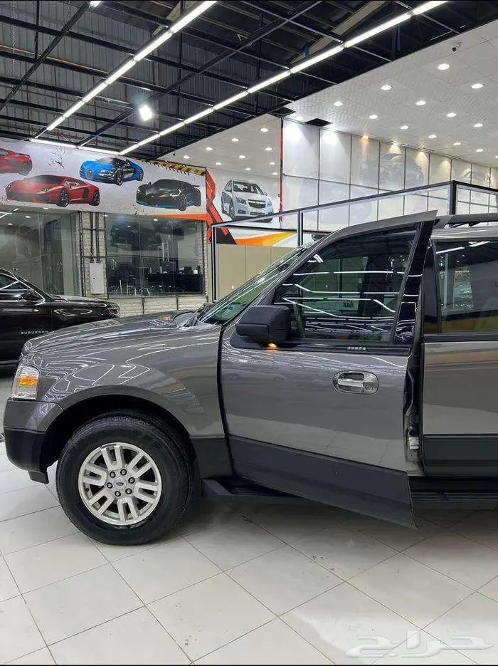 مركز مسارات النجوم للتلميع الساطع والعازل الحراري و PPF 28