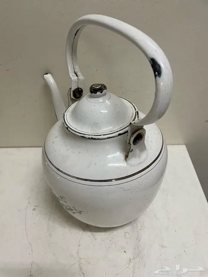 اباريق و صحون غضار قديمة 7