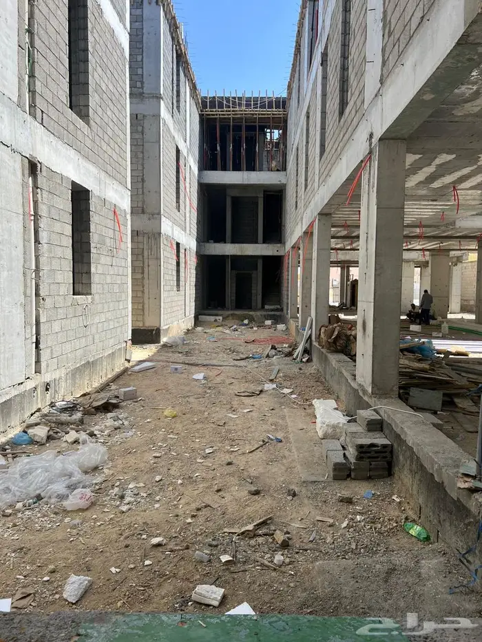 ابن  مستقبلك معنا   خبرة  جودة  التزام 2