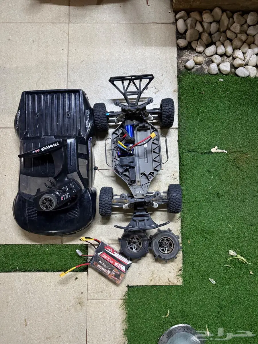 للبيع سيارة ريموت كنترول تراكسس سلاش 4 4 RC traxxas 1