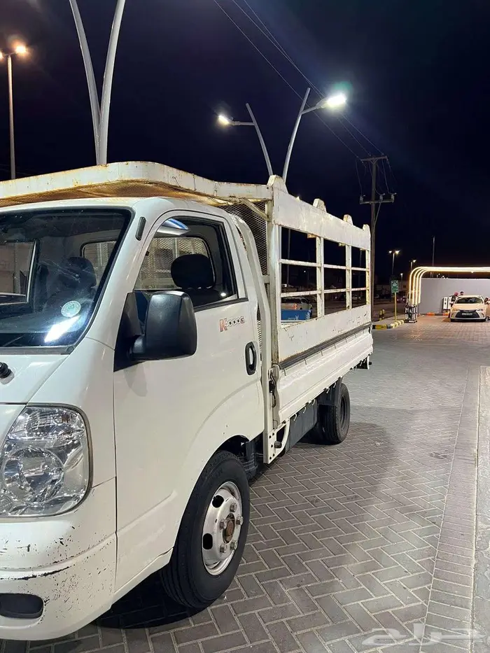 للبيع دينا كيا K4000 موديل 2012 ماشية اقل من 60الف على الفحص 5