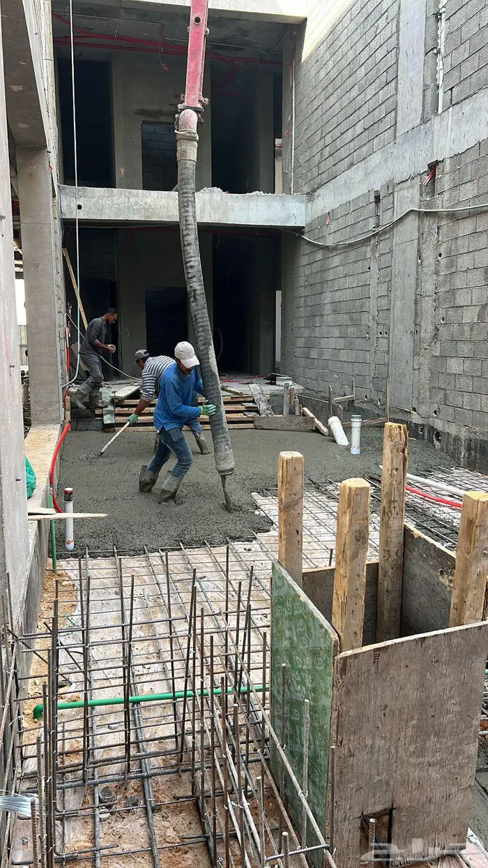 ابن  مستقبلك معنا   خبرة  جودة  التزام 5