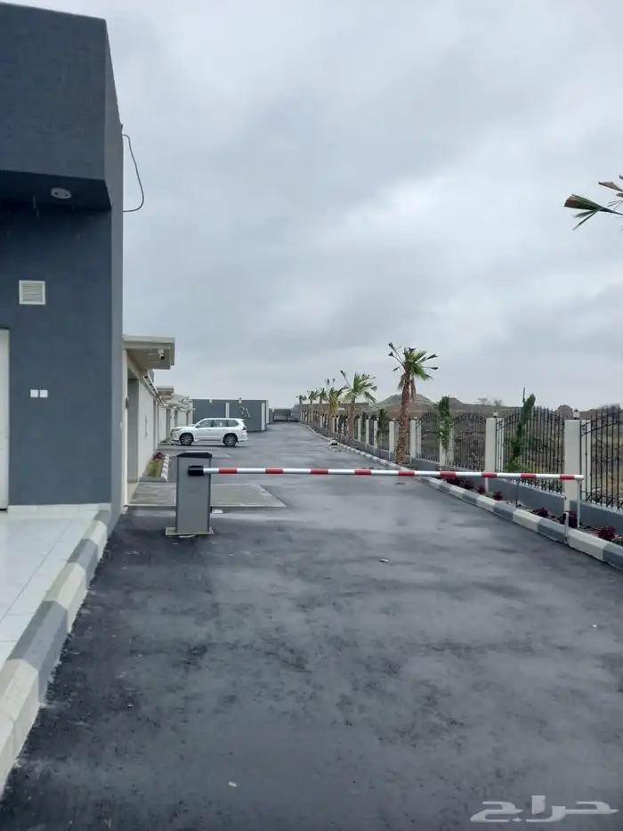 شاليه بمسبح استراحه 25