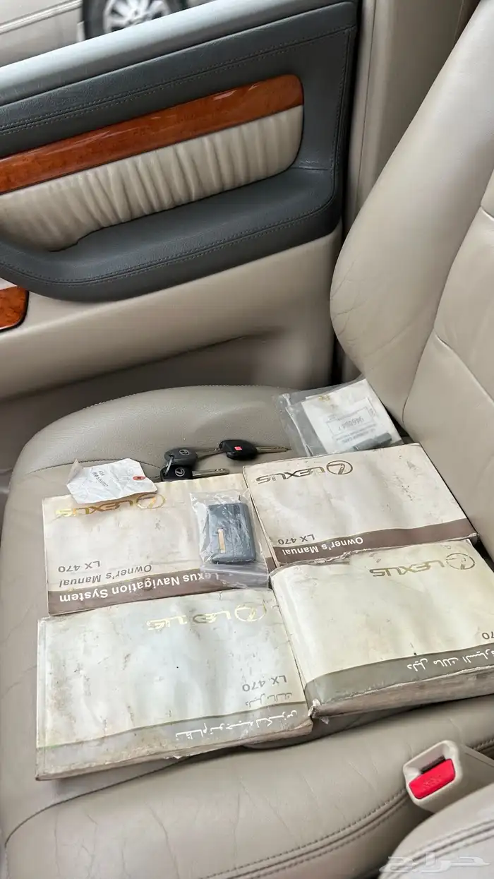 جيب لكزس LX470 موديل 2005 4