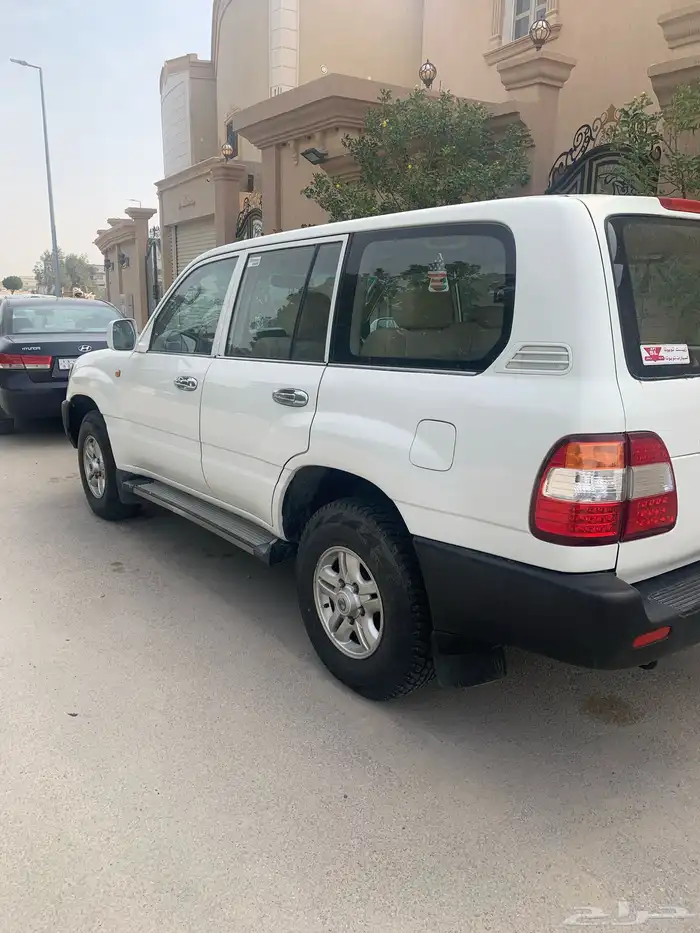 لاندكروزر جي اكس ار 2006 3
