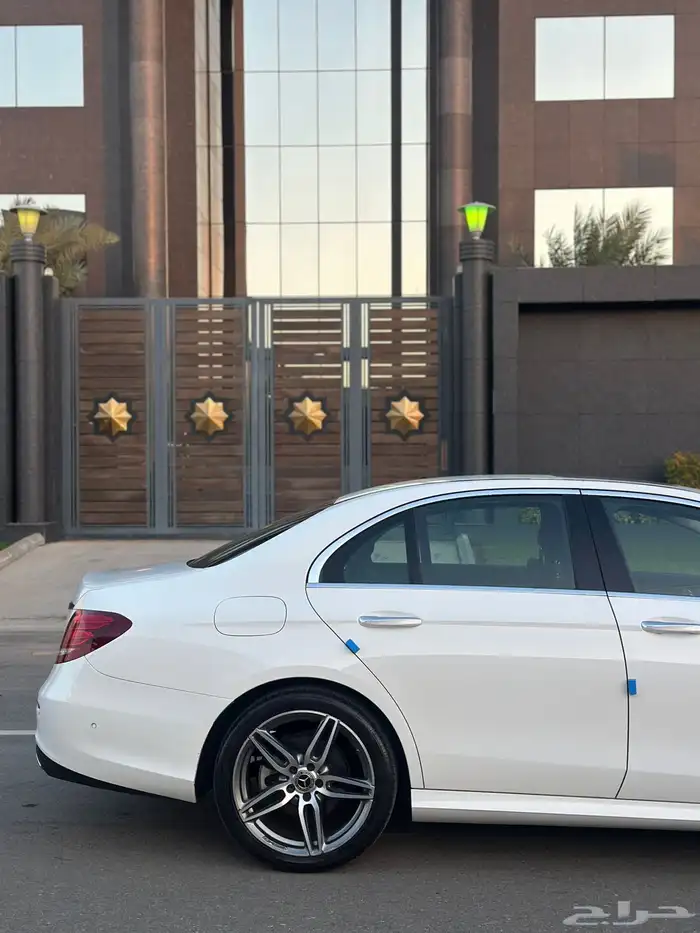 مرسيدس E300 2019 5
