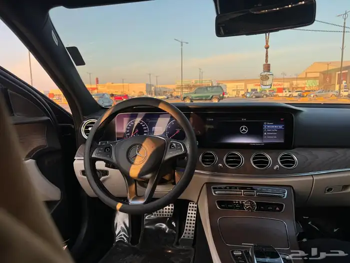 مرسيدس E300 2018 8