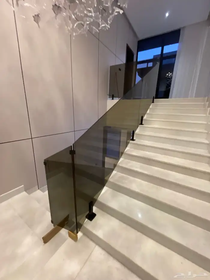 زجاج سكريت واستركشر 1