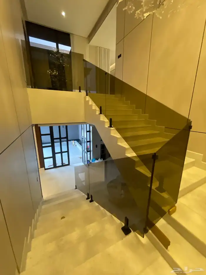 زجاج سكريت واستركشر 0