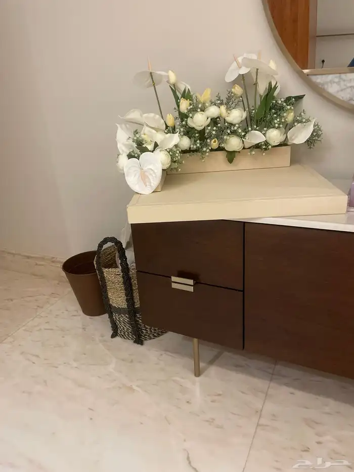 ستاند ورد لي مجوهرات الشبكة 2