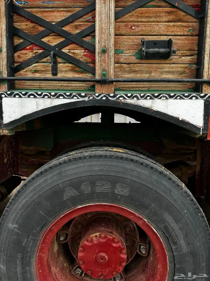 للبيع صندوق عايدي خشب 7