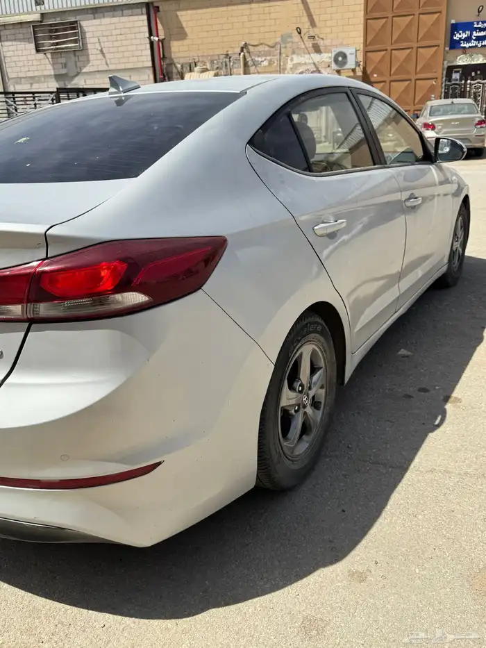 Elantra 2018 2