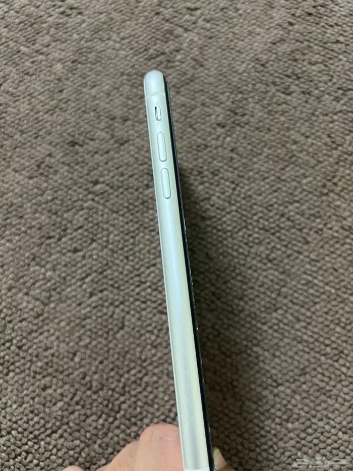 ايفون 11 سلفر ذاكرة 256 قيقا 1