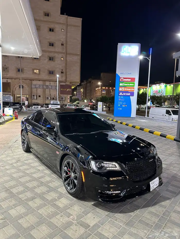 كرايسلر محول SRT داخلي وخارجي بودي وكالة تم البيع 16