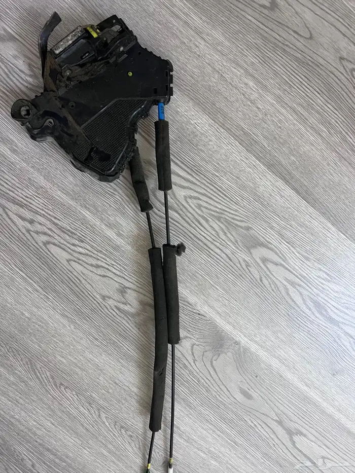 قطع لكزس es350 موديل 2013 إلى 2018 7