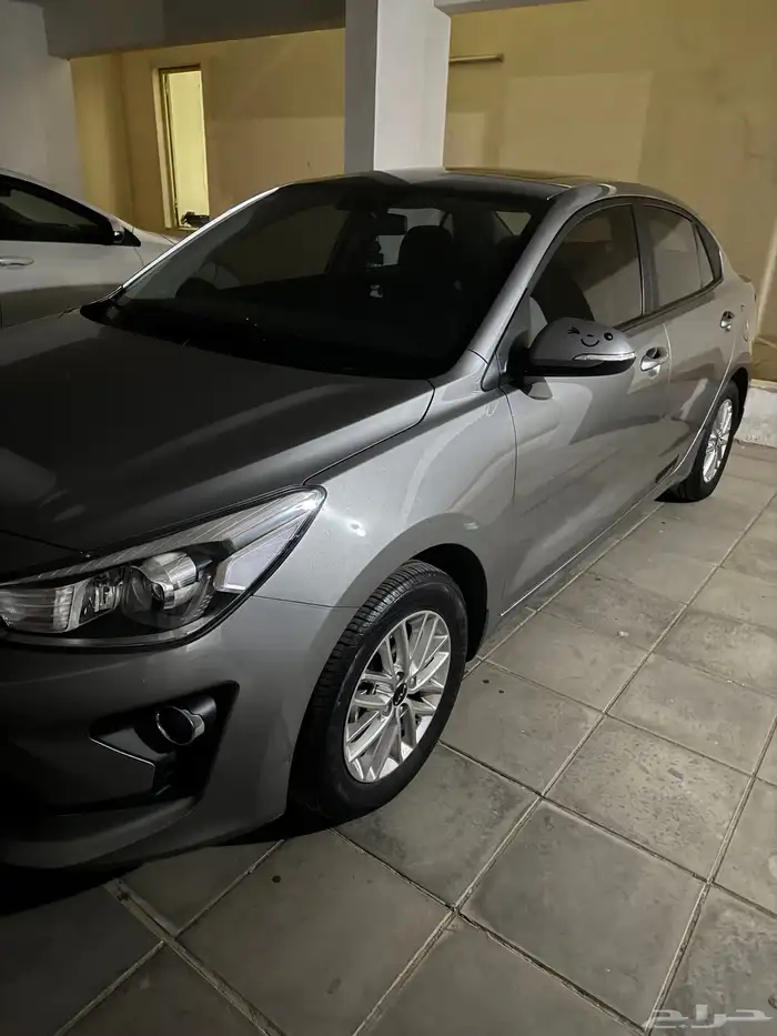 kia rio 2022 5