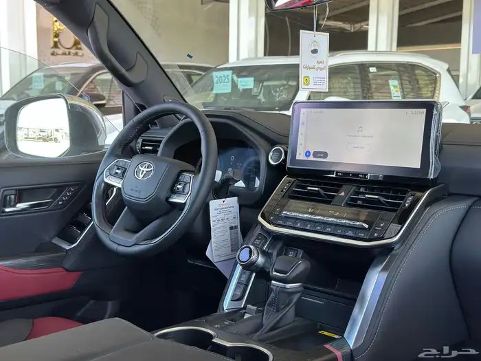 تويوتا لاند كروزر VXR-Z فل كامل وارد البريمي موديل 2025 7